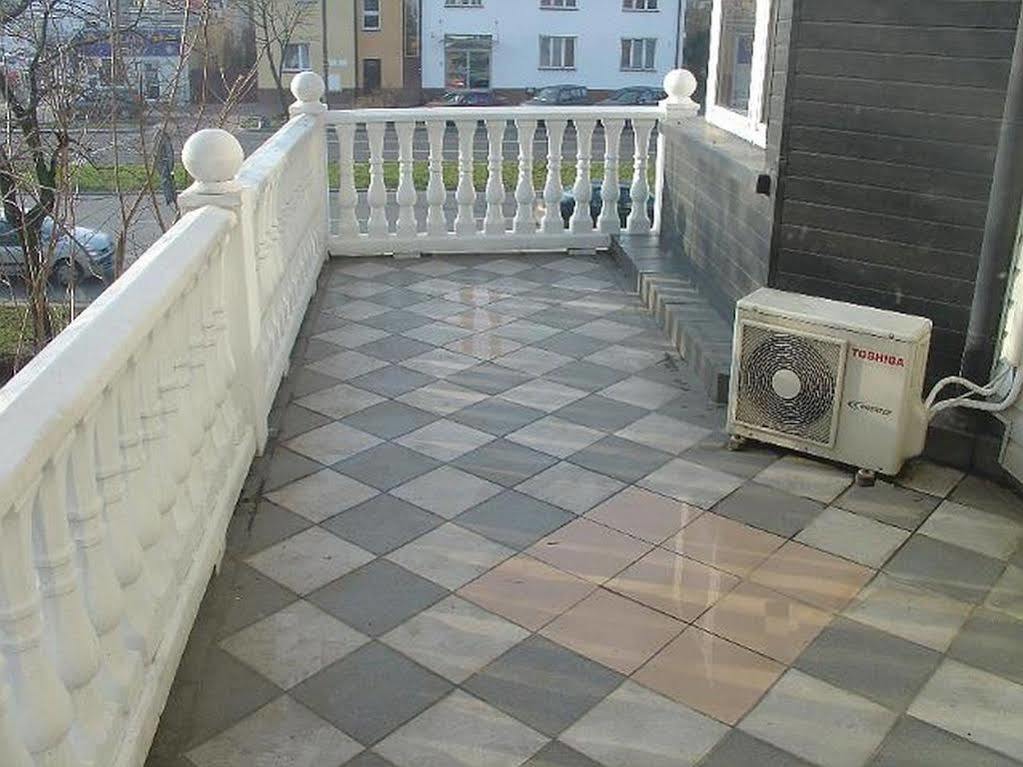 Rezydencja Parkowa Hotel Varsovia Exterior foto